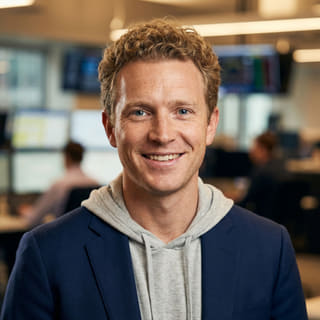 Ryan Brooks, Lead Trading Analyst presso Terso Pregiatura, ritratto in un'immagine del profilo